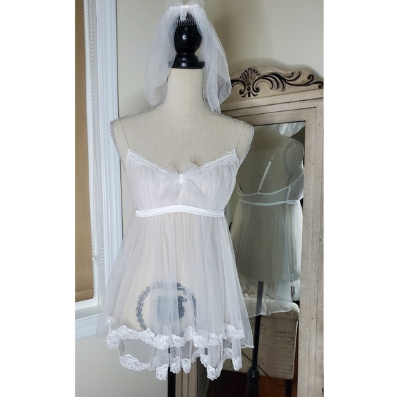 Bridal nightwear set - Picture 1 of 8